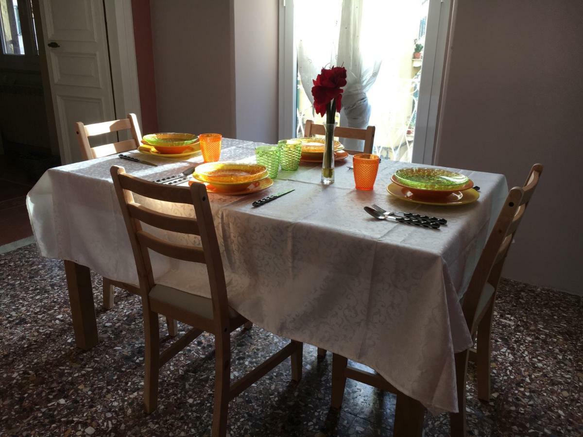 La Casa Di Chicca & Paolo Villa ลาสเปเซีย ภายนอก รูปภาพ